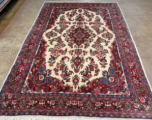 Vintage Ivory Persian Saruk 7' X 10'