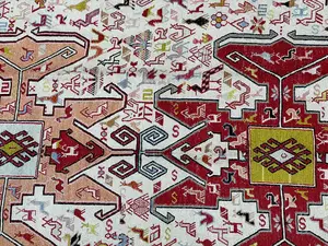 New Ivory Afghanistan Sumak 4' X 6'