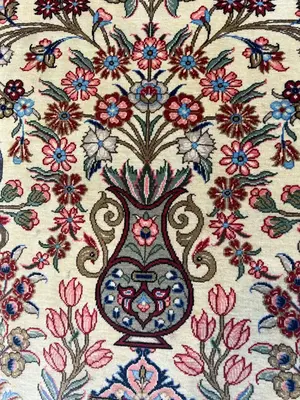 New Ivory Persian Ghom 3' X 5'