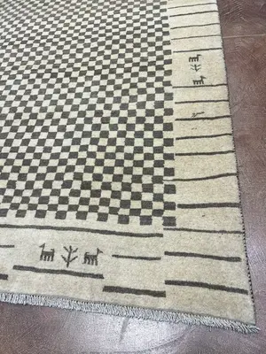 New Ivory Persian Gabbeh 4' X 6'