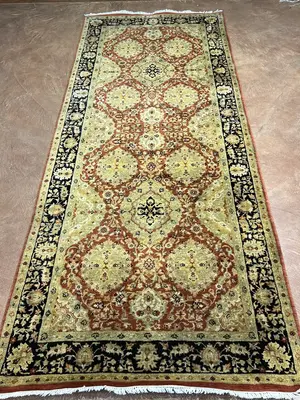 New Rust India Agra Runner
