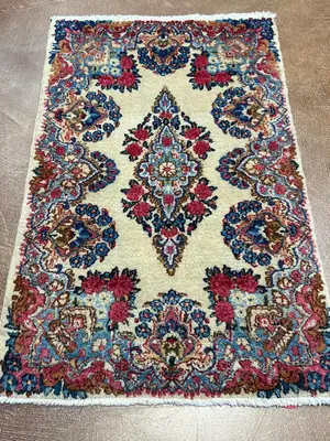 Vintage Ivory Persian Kermon 2' X 3'