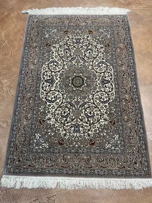 Vintage Ivory Persian Isfahan 3' X 5'