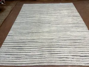 New Ivory India Modern High Low 8' X 10'