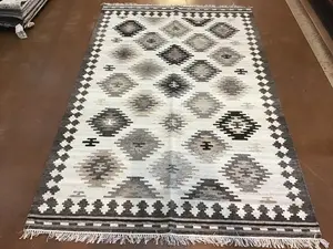 New Ivory India Dhurrie 5'-6"x8'