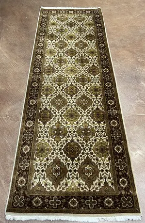 New Ivory India Indo Persian Runner
