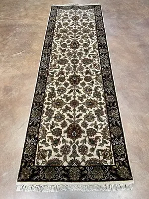 New Ivory India Indo Tabriz Runner