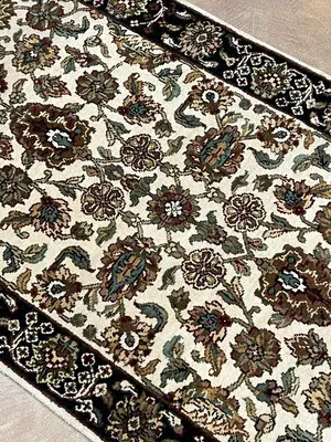 New Ivory India Indo Tabriz Runner