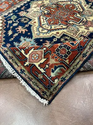 New Ivory India Indo Heriz 5' X 7'