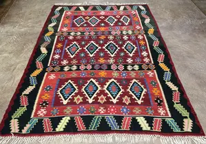 Vintage Red Turkey Besarabian Kelim 6' X 9'