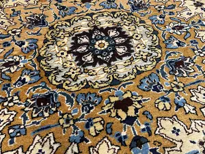 Vintage Gold Persian Ghom 7' X 10'