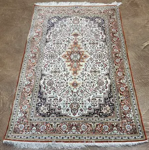Vintage Ivory Persian Silk Ghom 3' X 5'