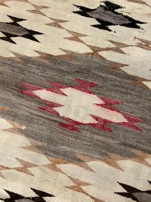Vintage Ivory USA Navajo Remnant 6' X 9'