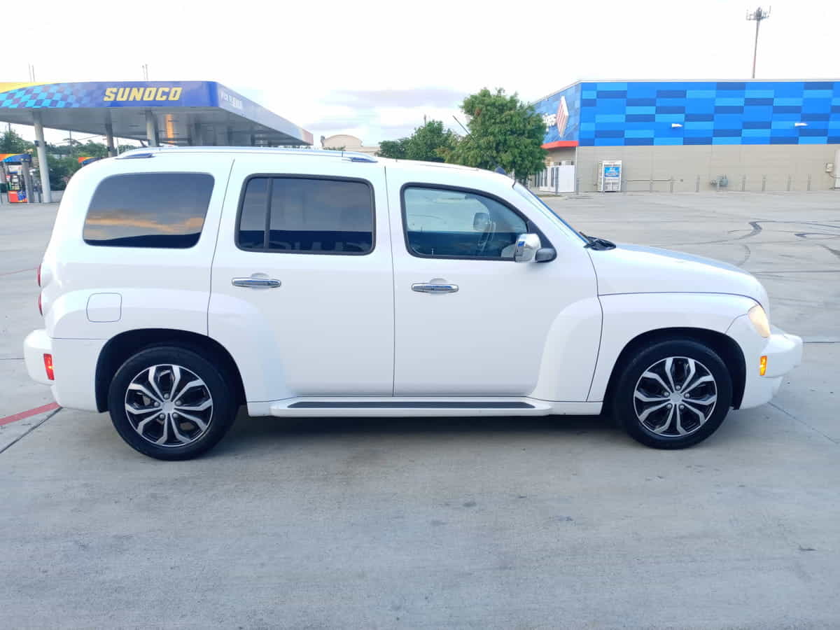 2011 Chevrolet HHR, Mileage 123k - 11