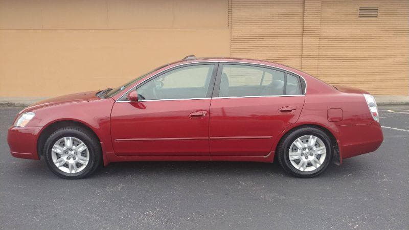 2006 Nissan Altima Mileage 111k - 1