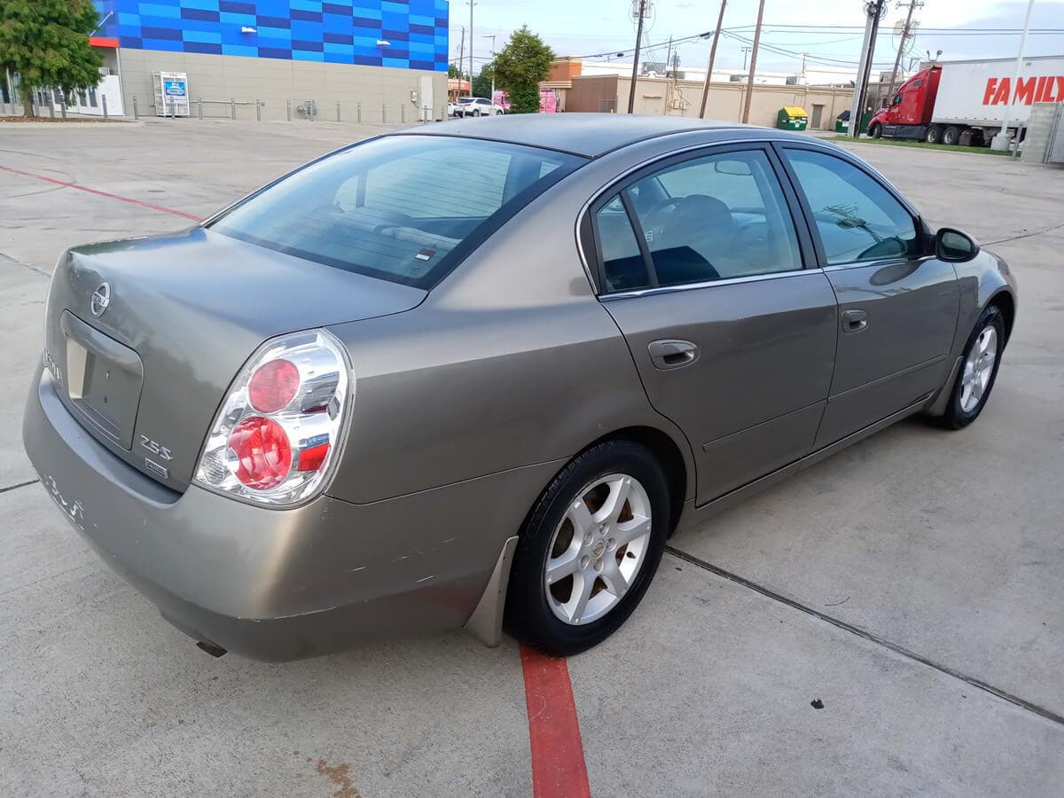 2006 Nissan Altima, Mileage 139k - 8