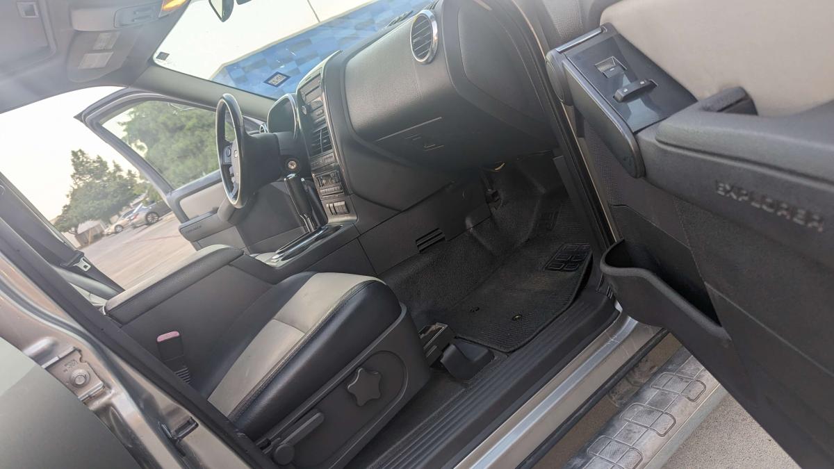 2008 Ford Explorer Sport Trac, Mileage 157k - 13