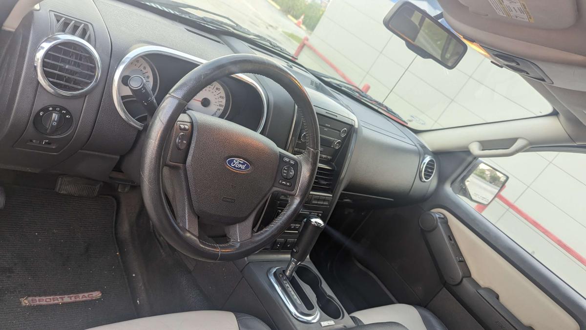 2008 Ford Explorer Sport Trac, Mileage 157k - 17