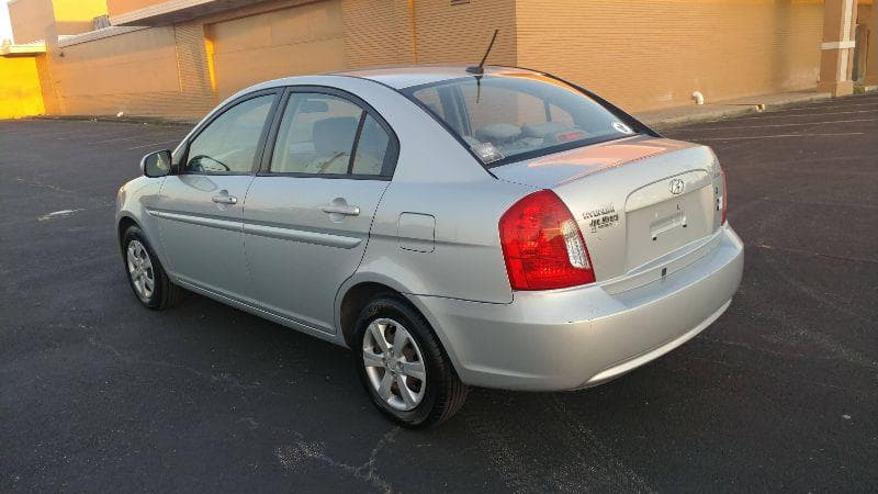 2010 Hyundai Accent, Mileage 105k - 8