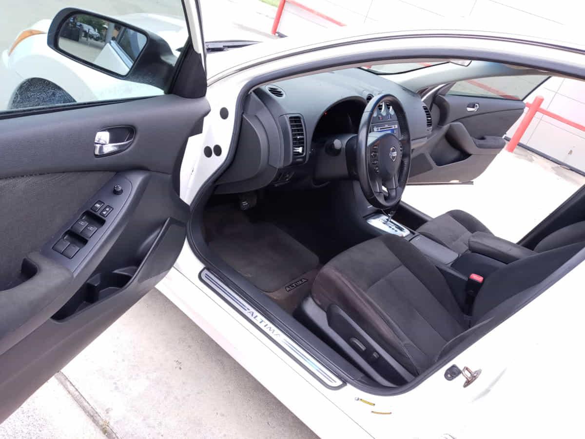 2010 Nissan Altima, Mileage 139k - 9