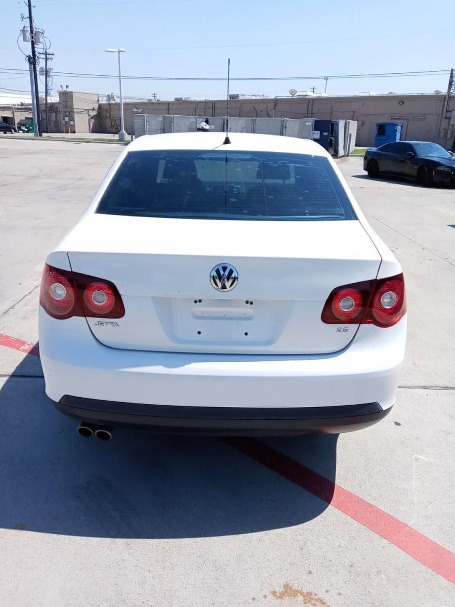 2010 Volkswagen Jetta Mileage 130k - 2