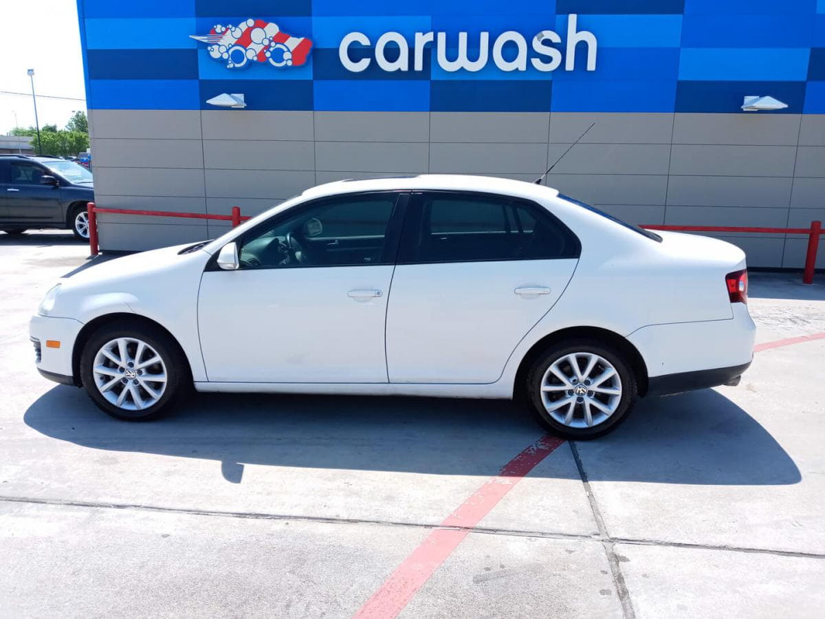 2010 Volkswagen Jetta Mileage 130k - 3