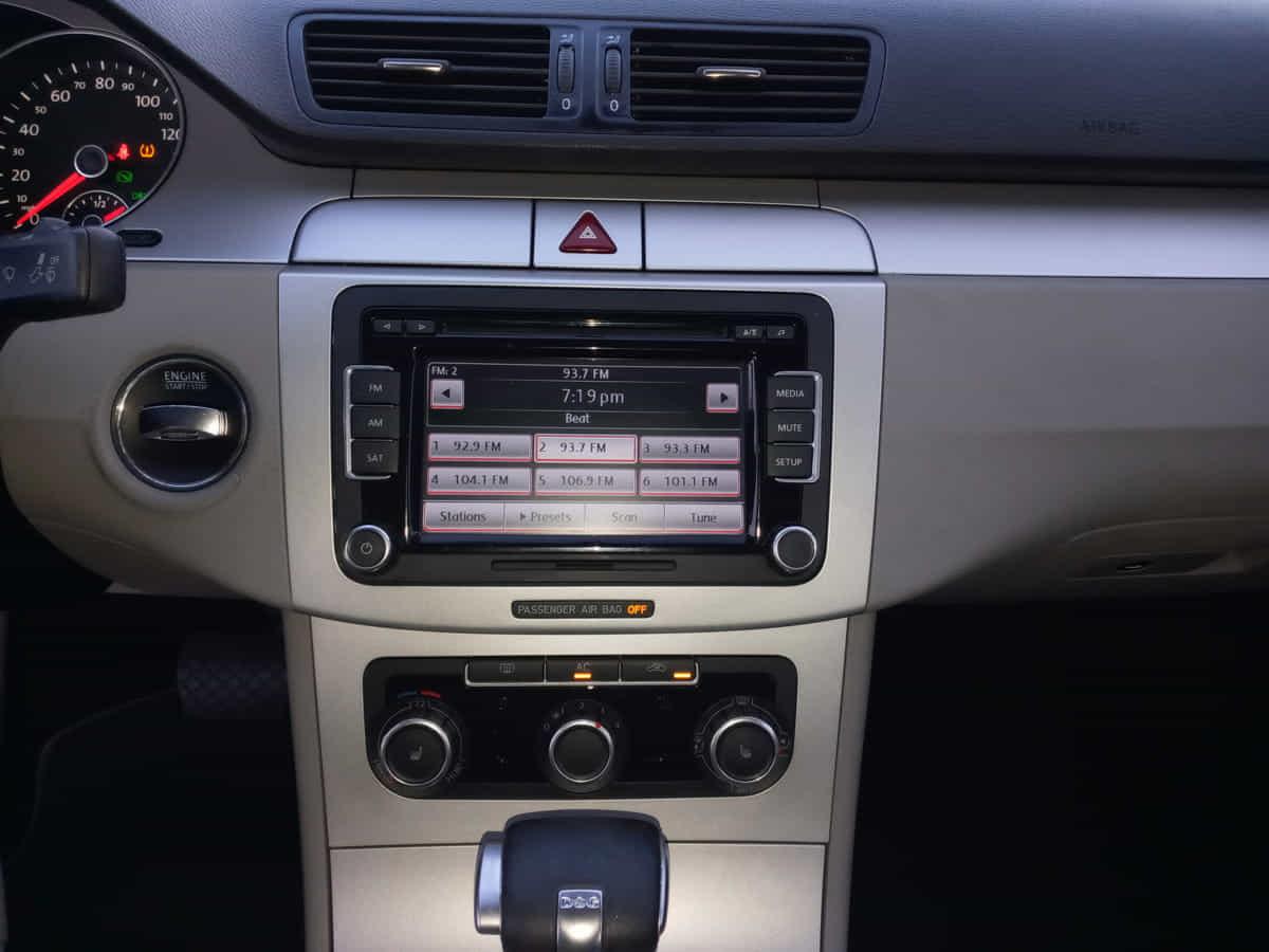 2010 Volkswagen Passat, Mileage 99k - 14