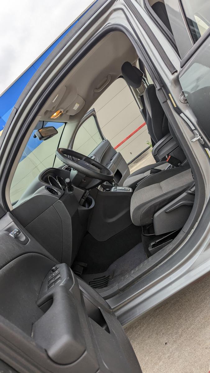 2011 Dodge Caliber, Mileage 80k - 9