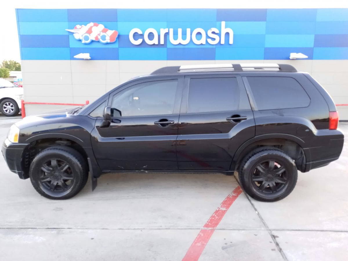 2011 Mitsubishi Endeavor Mileage 89k - 4
