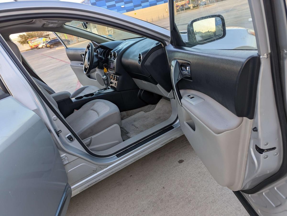 2011 Nissan Rogue, Mileage 133k - 4