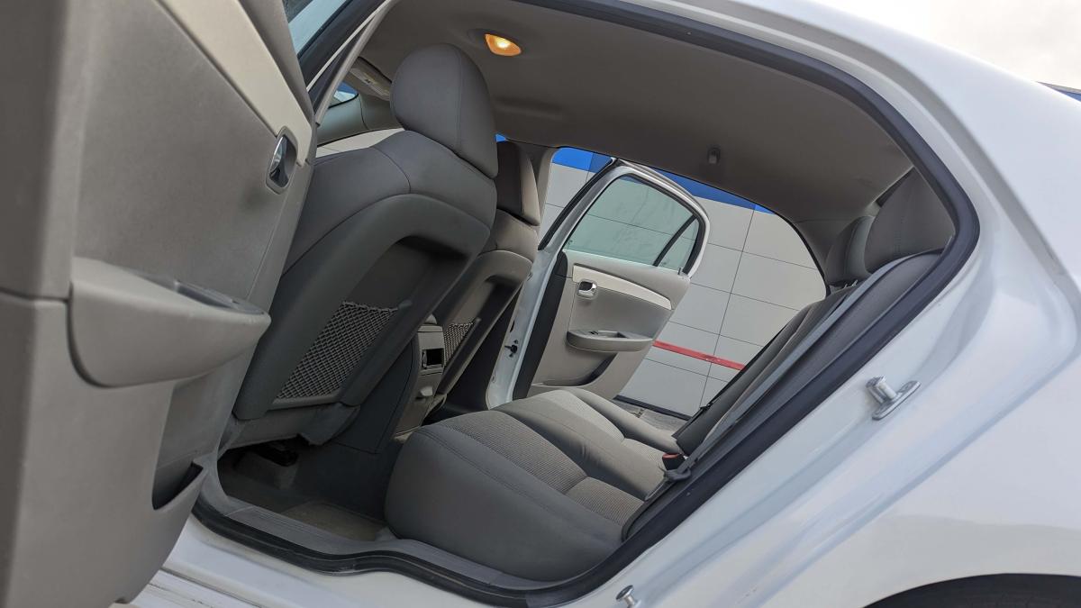 2012 Chevrolet Malibu 70k - 10