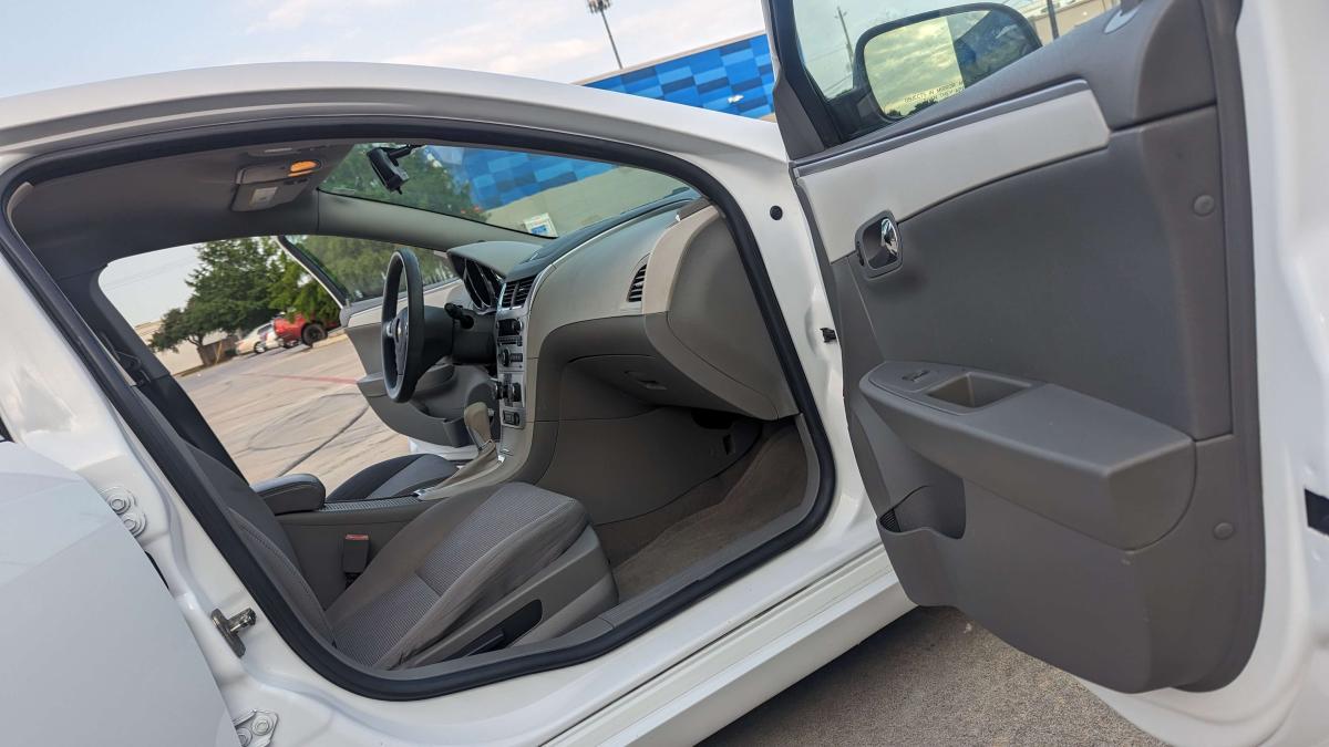 2012 Chevrolet Malibu 70k - 12