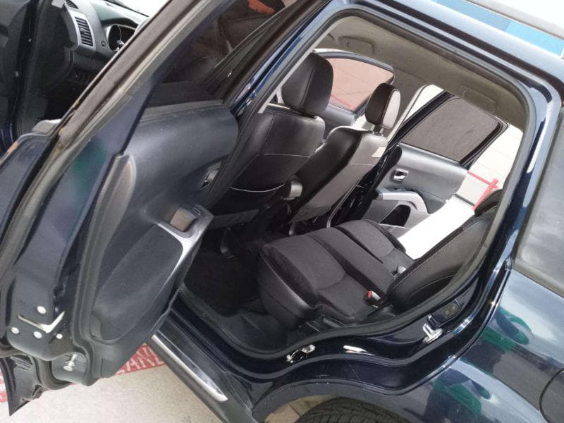 2012 Mitsubishi Outlander, Mileage 110k - 7