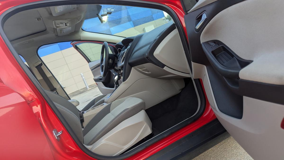 2013 Ford Focus, Mileage 74k - 14