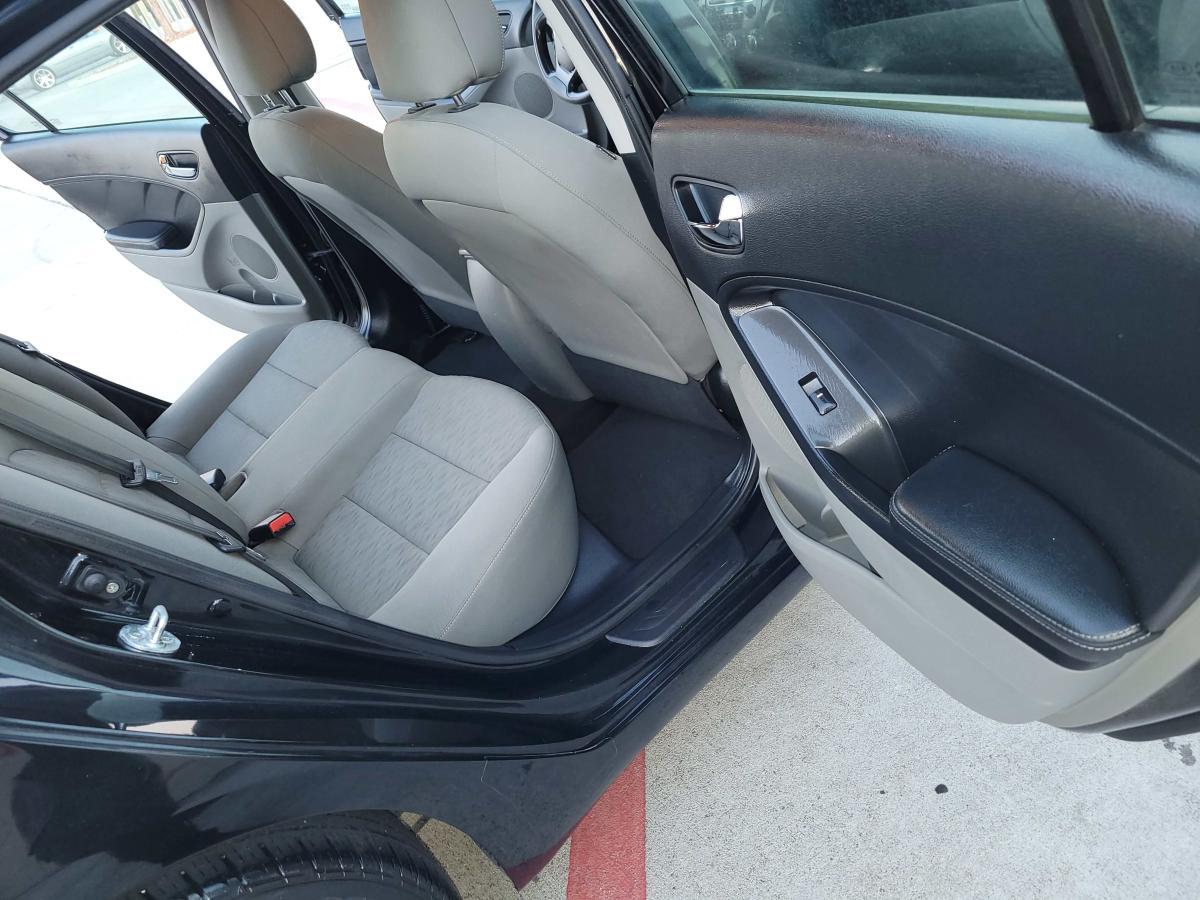 2014 Kia Forte, Mileage 109k - 10