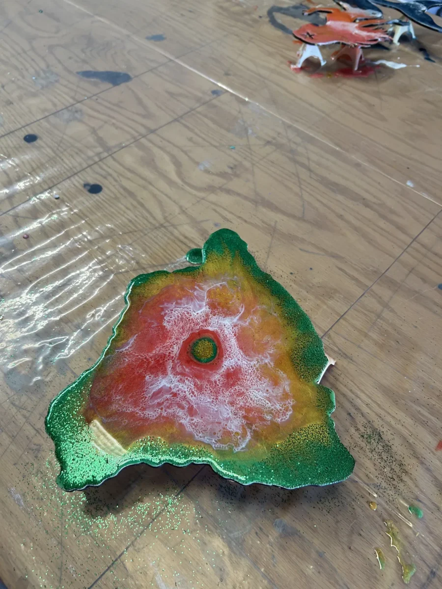 Geode-style resin piece