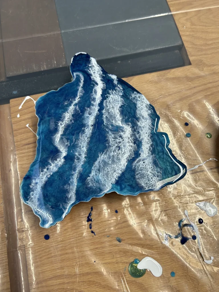 Hawaiian islands blank with ocean resin