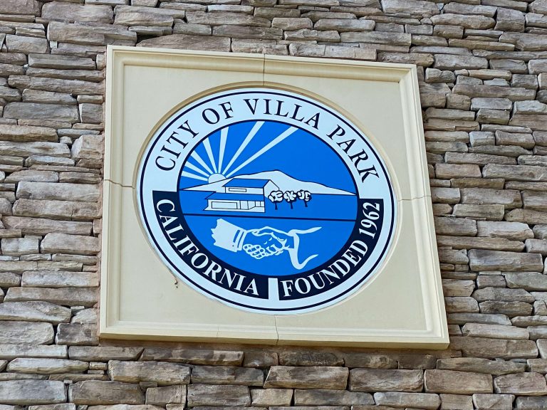 Villa Park City Sign